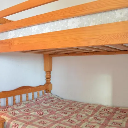 Pour 4 Avec Terrasse, Pres De Port - Fr-1-226a-249 Frejus